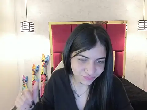 Snapshot of Violet_m chatting on 09-27-25, 11:37 Violet m online show from 09-27-25, 11:37