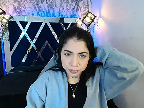 Violet m online show from 11-15-25, 12:13