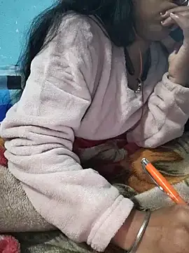 Snapshot of Kashish_SC chatting on 01-02-25, 02:46 Kashish SC online show from 01-02-25, 02:46