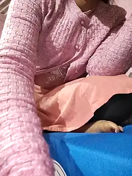 Snapshot of Kashish_SC chatting on 01-15-25, 04:43 Kashish SC online show from 01-15-25, 04:43