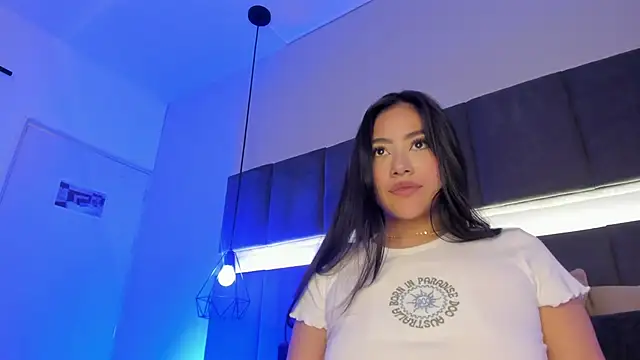 nicolle pierce online show from 01-25-25, 06:24