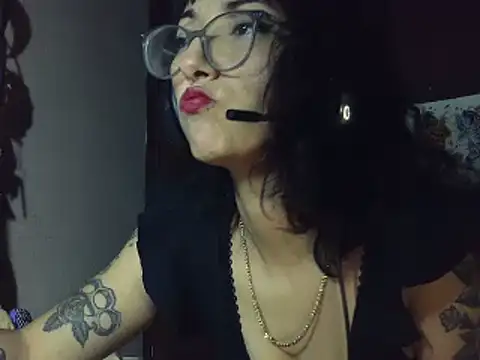 Snapshot of HighLilith chatting on 02-01-25, 10:48 HighLilith online show from 02-01-25, 10:48