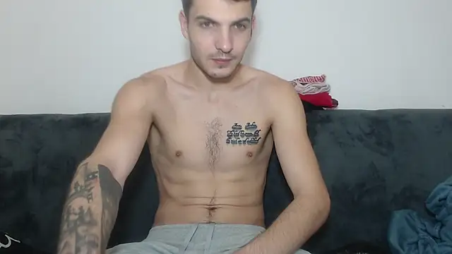 Your perfect boy online show from 12-08-24, 10:47