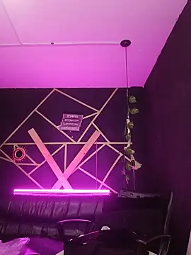 Gelena Black online show from 11-13-25, 12:37