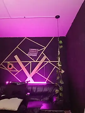 Gelena Black online show from 11-19-25, 12:16