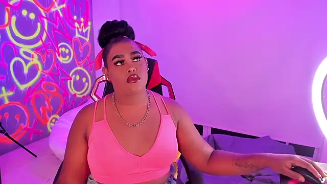 Snapshot of GEANNAROSE chatting on 12-06-24, 06:04 GEANNAROSE online show from 12-06-24, 06:04