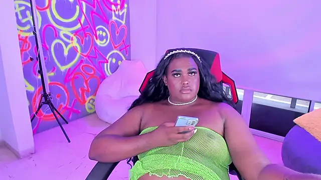 Snapshot of GEANNAROSE chatting on 01-14-25, 04:57 GEANNAROSE online show from 01-14-25, 04:57