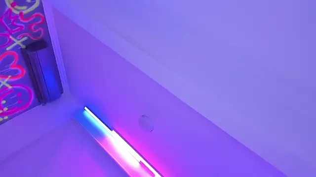 Snapshot of GEANNAROSE chatting on 01-16-25, 06:56 GEANNAROSE online show from 01-16-25, 06:56