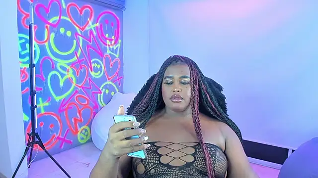 Snapshot of GEANNAROSE chatting on 02-15-25, 04:25 GEANNAROSE online show from 02-15-25, 04:25