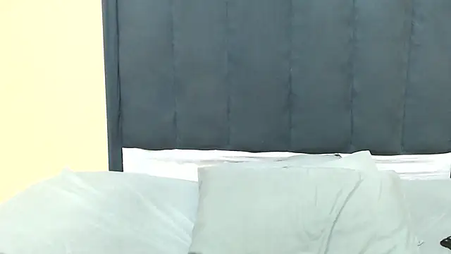 Snapshot of kittykhloe22 chatting on 09-13-25, 05:46 kittykhloe22 online show from 09-13-25, 05:46