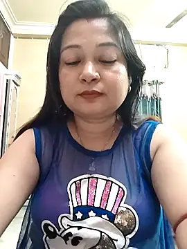 Snapshot of Royalgirl667 chatting on 12-02-24, 04:20 Royalgirl667 online show from 12-02-24, 04:20