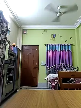 Snapshot of Royalgirl667 chatting on 12-08-24, 08:51 Royalgirl667 online show from 12-08-24, 08:51