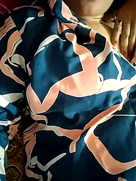 Snapshot of Royalgirl667 chatting on 12-10-24, 08:40 Royalgirl667 online show from 12-10-24, 08:40