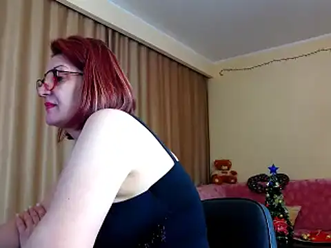 Snapshot of EdithCharm chatting on 12-09-24, 06:14 EdithCharm online show from 12-09-24, 06:14