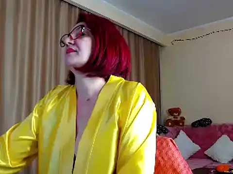 Snapshot of EdithCharm chatting on 01-08-25, 07:24 EdithCharm online show from 01-08-25, 07:24