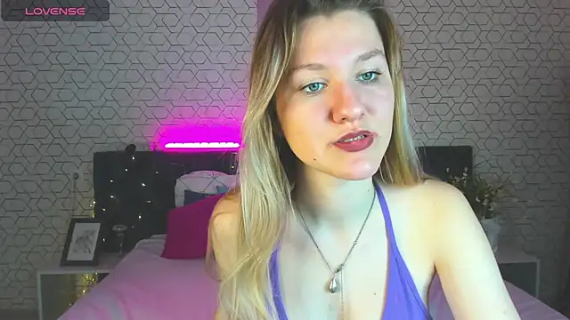 Mariel Brown online show from 12-18-24, 11:24