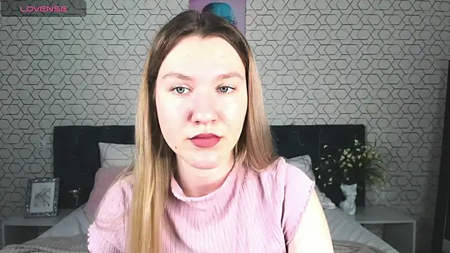 Mariel Brown online show from 01-06-25, 02:58