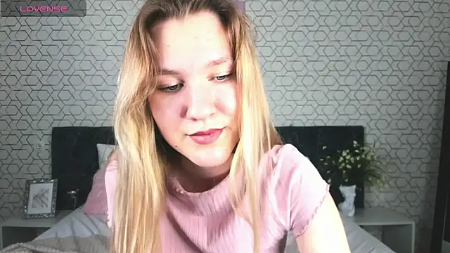 Mariel Brown online show from 01-06-25, 05:59