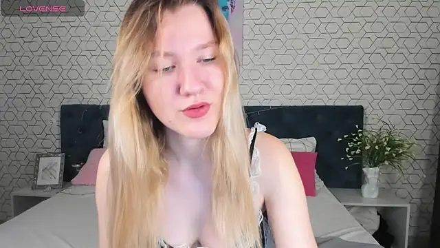 Mariel Brown online show from 01-11-25, 08:22