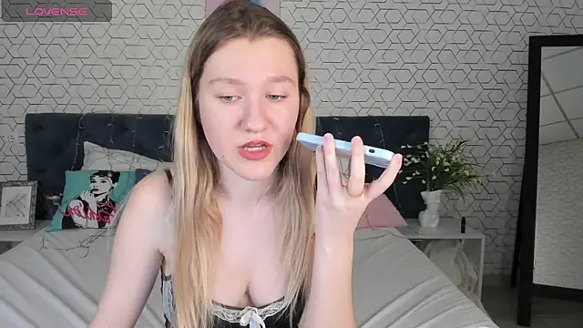 Mariel Brown online show from 01-14-25, 06:07