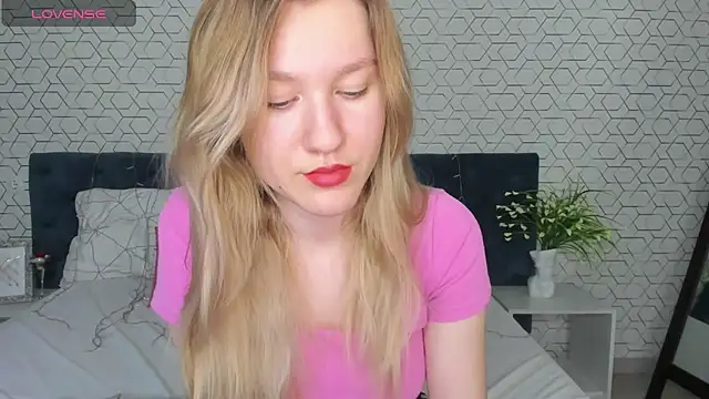 Mariel Brown online show from 01-21-25, 08:52