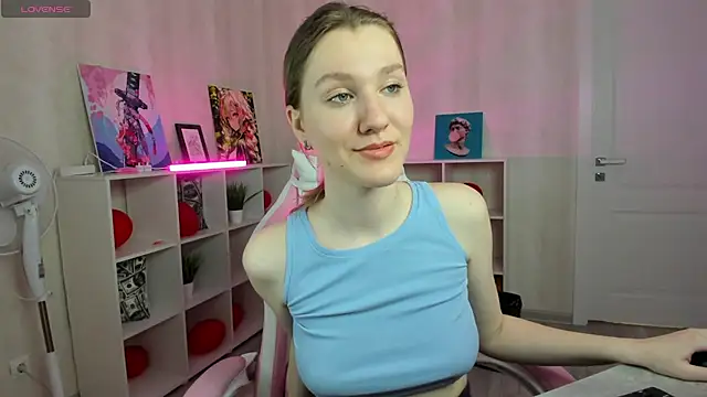 Mariel Brown online show from 03-18-25, 01:31