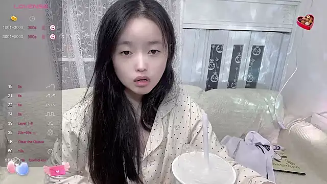 Mia-6688 online show from 01-12-25, 01:37