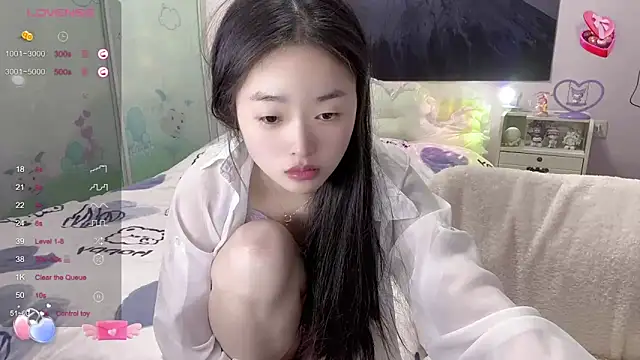 Mia-6688 online show from 02-13-25, 07:21