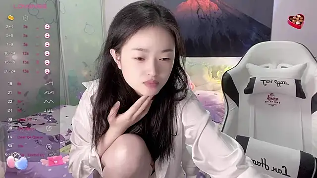 Mia-6688 online show from 02-24-25, 06:36