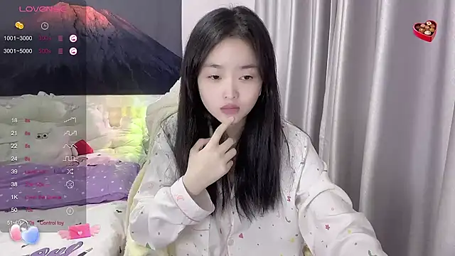 Mia-6688 online show from 02-26-25, 07:16