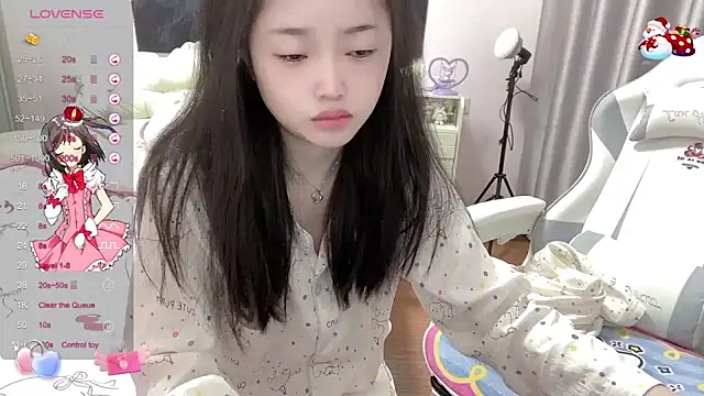 Mia-6688 online show from 03-20-25, 08:29