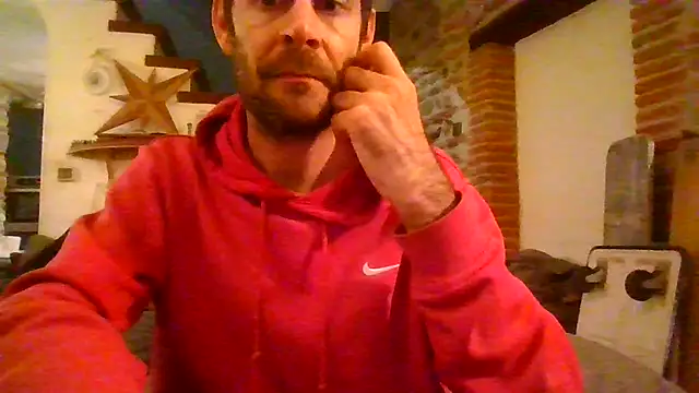 Vespa Crabo online show from 03-15-26, 05:46