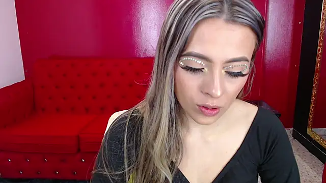 miacarperr1 online show from 01-13-25, 08:37