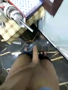 Snapshot of Dexiboy chatting on 12-02-24, 11:01 Dexiboy online show from 12-02-24, 11:01