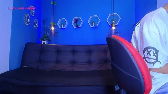 Snapshot of jhon_ath chatting on 10-19-25, 05:08 jhon ath online show from 10-19-25, 05:08