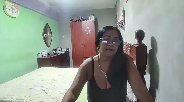 Snapshot of rosi_pamela chatting on 12-02-24, 03:14 rosi pamela online show from 12-02-24, 03:14