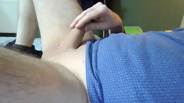 Snapshot of brtbrlss chatting on 12-03-25, 06:39 brtbrlss online show from 12-03-25, 06:39