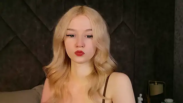 NaomiLoys online show from 02-23-26, 10:56