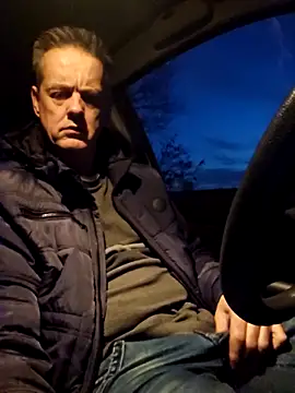 Hectorthyssen1 online show from 12-18-25, 04:13