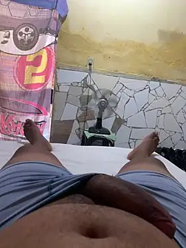 Snapshot of GordoSafadinho chatting on 01-29-25, 12:35 GordoSafadinho online show from 01-29-25, 12:35