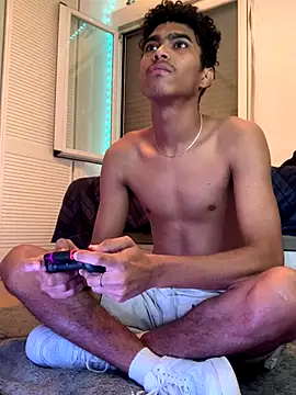 Snapshot of Ryan-hot chatting on 10-24-25, 06:04 Ryan-hot online show from 10-24-25, 06:04