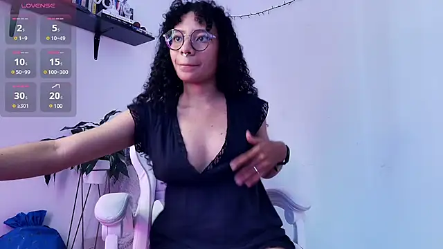 Snapshot of Elektra_williams chatting on 02-05-25, 09:50 Elektra williams online show from 02-05-25, 09:50