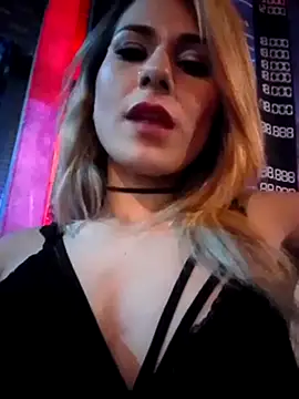 Snapshot of sophiee_evanss_ chatting on 02-02-25, 04:26 sophiee evanss online show from 02-02-25, 04:26