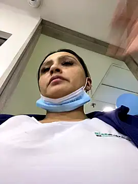 Keittly  online show from 10-21-25, 03:40