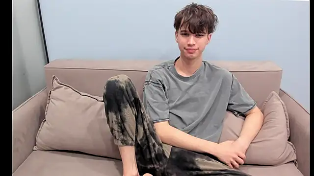 Im Shine Guy online show from 10-18-25, 08:42