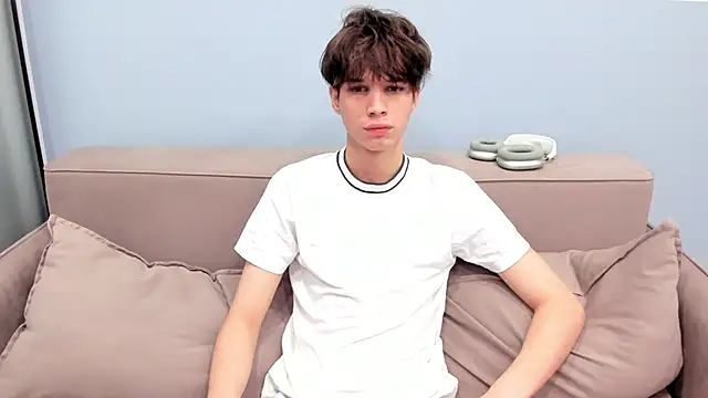 Im Shine Guy online show from 11-18-25, 07:35