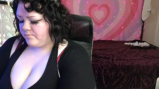 Flamefairy710 online show from 01-15-25, 03:18