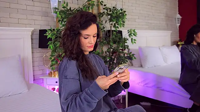 CarlaWhite online show from 10-26-25, 04:29