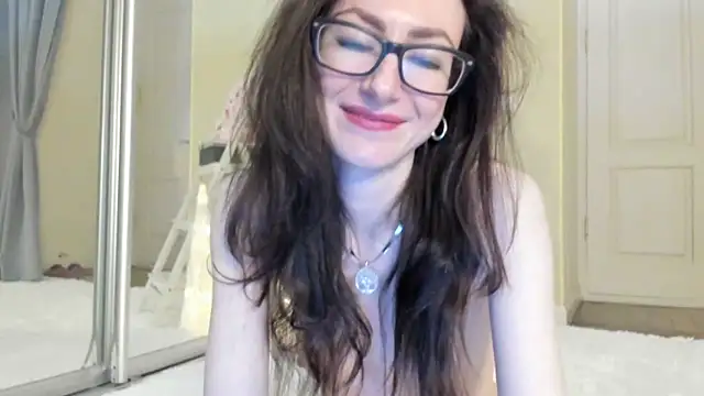 Snapshot of Baby_Jewel chatting on 12-17-24, 02:11 Baby Jewel online show from 12-17-24, 02:11