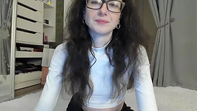 Snapshot of Baby_Jewel chatting on 11-06-25, 11:11 Baby Jewel online show from 11-06-25, 11:11